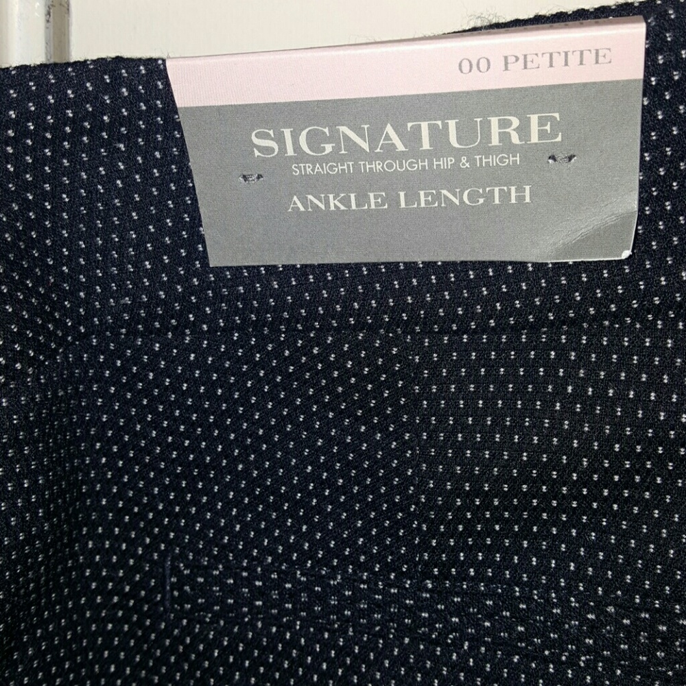 Petite Signature Ann Taylor slacks - Picture 5 of 5